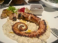 -Efes Turkish & Mediterranean Cuisine 艾菲斯餐厅(陆家嘴店)