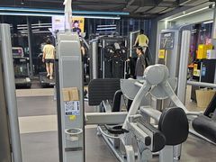 -超鹿运动(五四路恒力城店)