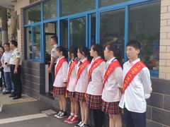 -上海市工商外国语学校