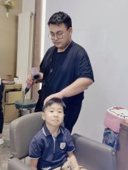 -卡尔诗·科技美肤连锁