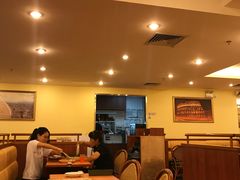 大堂-萨莉亚意式餐厅(国展天虹店)