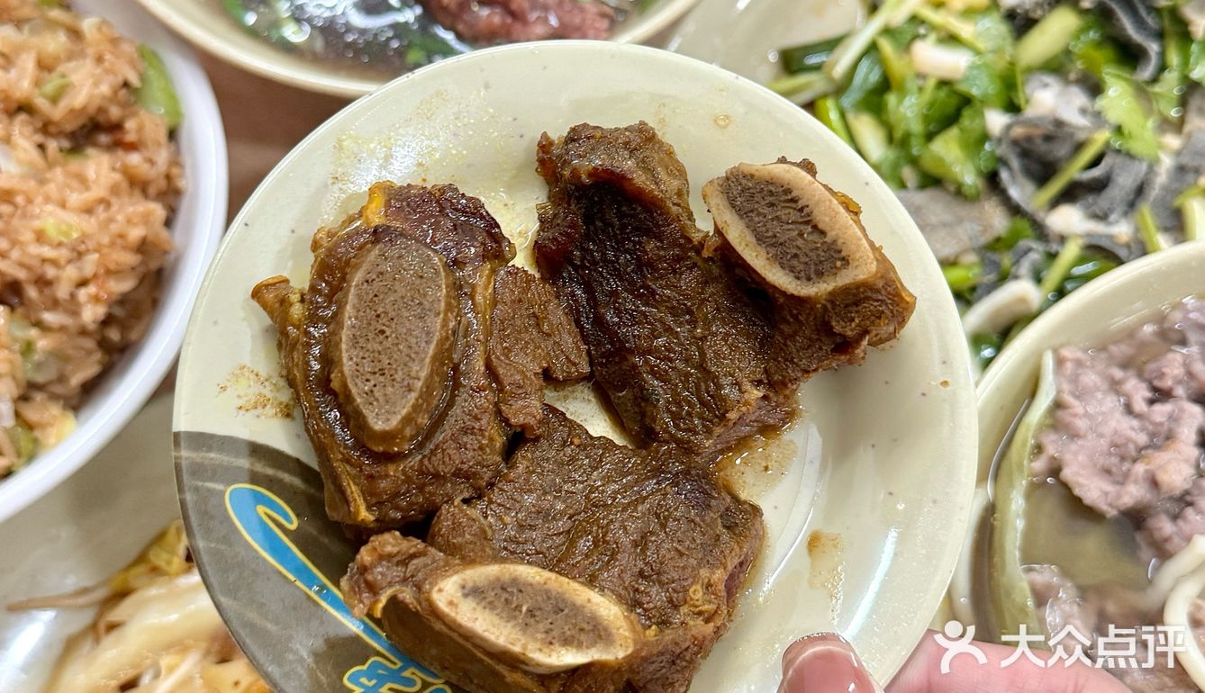漳州！这种价格的店真不多了..2块钱！好喜欢这种小破店！