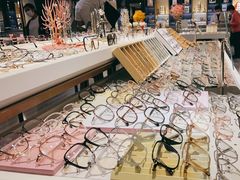-宏宇眼镜蔡司依视路折扣店(兆佳眼镜城店)
