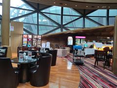 -上海滴水湖皇冠假日酒店