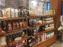 零售区-星巴克臻选(成都宽窄巷子店)