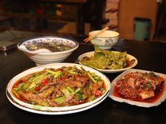 -醉八仙热酒馆(渝中店)