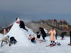 -浙东第一尖雪山欢乐谷