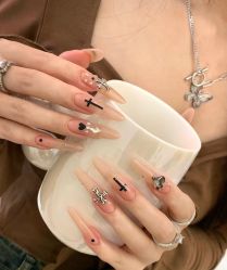 -斯馨·健康美甲美睫