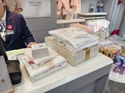 -英氏婴幼装专卖(第一百货商业中心店)