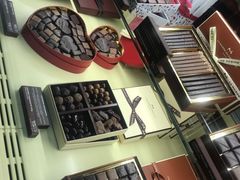 -LA MAISON DU CHOCOLAT(戴高乐机场T 2F店)