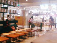 大堂-喜茶(深圳东门1234店)