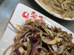 -屯老二农家铁锅炖·行业领军者(梅江店)