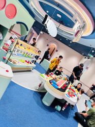 -奈尔宝家庭中心·亲子餐厅(北京东坝万达店)