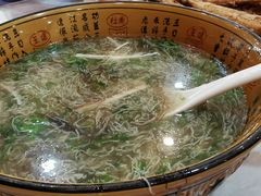 -李连贵熏肉美食酒楼(东市商贸店)