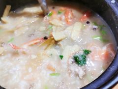 -皮蛋弟砂锅店(总店)