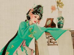 -九月鹰飞汉服摄影工作室