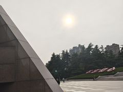 -上海市龙华烈士陵园