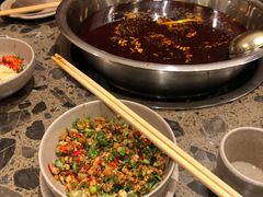 -肖肖酸萝卜鱼火锅(总店)