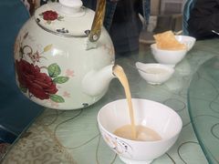 -努尔古丽奶茶