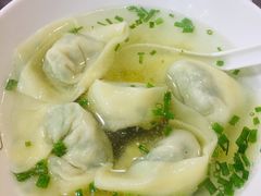 特色荠菜肉馄饨-潘国仙耳光馄饨(黄家阙路店)