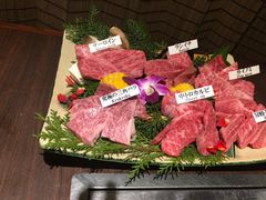 松阪牛肉拼盘-松阪牛焼肉M(法善寺横丁店)