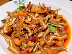 -费大厨辣椒炒肉(万家丽一店)