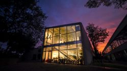 -FAIRY婚礼跟拍工作室