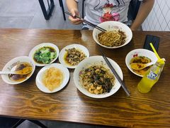 -小狗面馆·杭帮拌川·片儿川(大沽路店)