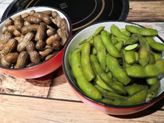 -虾弄弄海派小龙虾·牛羊蝎子火锅