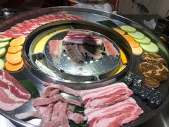 -哈哈碳都·牛肋条无限自助烤肉(台江万达店)