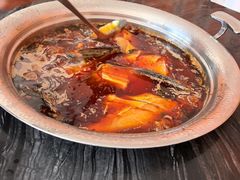 -老船舫·现做活鲜鱼馆(东郊记忆店)