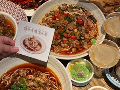 -麻辣总动员·川派海鲜·现炒浇头面·自贡菜(五彩城店)