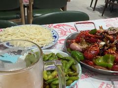 -老班长·小龙虾·鲜货烧烤大排档(金街美地店)