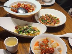 -爱碗亭·鲜炒湖南菜(壹城中心店)