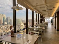 靠窗位-必胜客(海滨店)