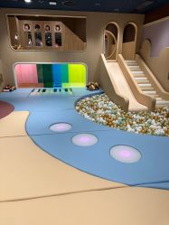 -奈尔宝家庭中心·亲子餐厅(北京东坝万达店)