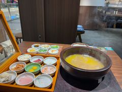 -良米山·云南野生菌过桥米线(上海首店)