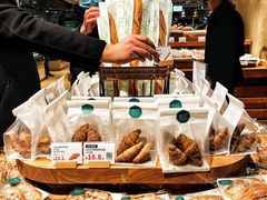 -七鲜超市(瑞虹天地太阳宫店)