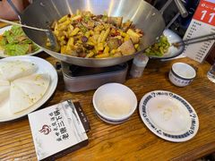 -老唐三下锅 ·张家界地标美食(溪布街店)