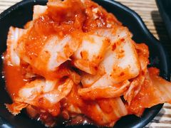 爽口泡菜-吴草鸡爪오초닭발韩食堂(融恒盈嘉中心店)