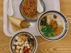 -正南齐北·老街糯米团(洪崖洞店)