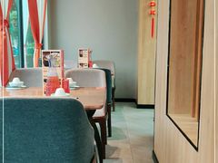 -有红鸡毛店·川菜(建设路店)