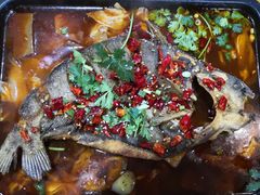 东镇给力烤鱼-老东镇啤酒屋海鲜加工·蒸汽海鲜·海鲜烧烤(台东店)