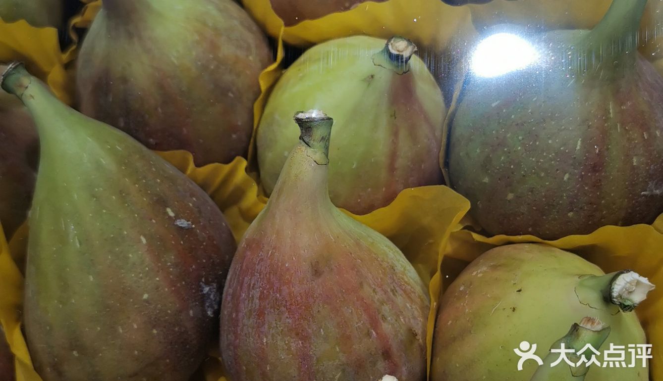 无花果，在我们老家庭院里家家都会栽一棵