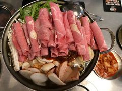 部队锅-MI WU FACTORY米屋美食工厂餐厅(绿地店)