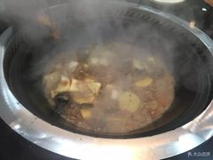 -三里屯土灶炖公鸡地锅鸡(江东店)