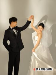 -蒙太奇婚纱摄影(万达店)