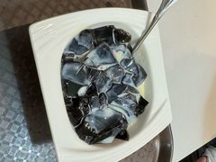 -梧州双钱龟苓膏(丽港航母店)