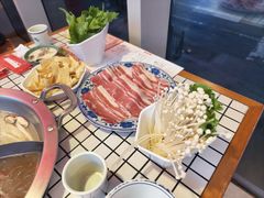 -山悦里 山野·鲜火锅(罗斯福广场店)