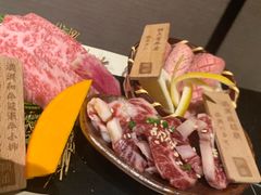 -山川小町·极番烧肉(新地假日广场店)
